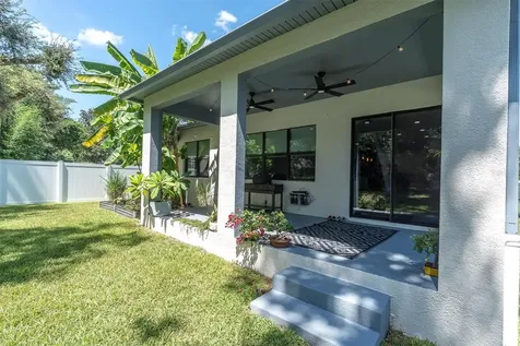 2516 W Curtis Street Tampa FL 33614