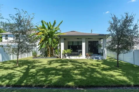2516 W Curtis Street Tampa FL 33614