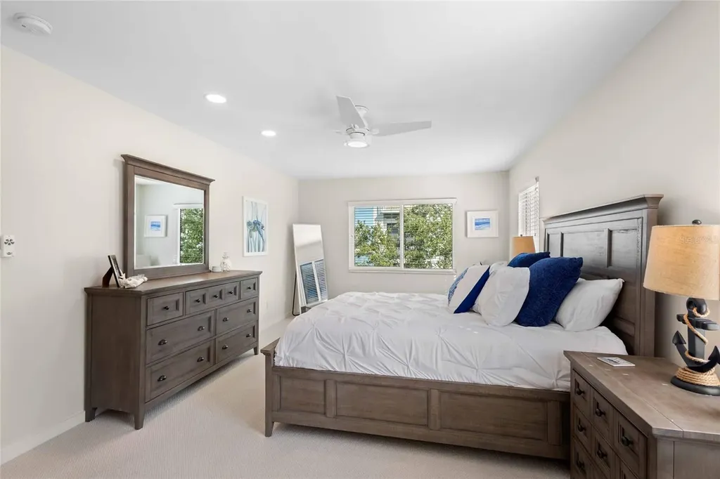350 Golden Gate Point Sarasota FL 34236