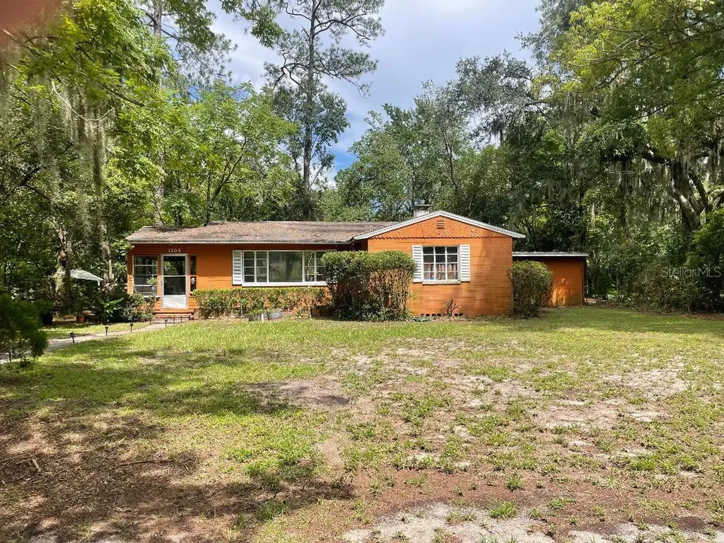 1305 NE 7th Terrace Gainesville FL 32601