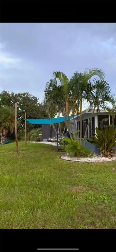 832 E 4th Street Englewood FL 34223