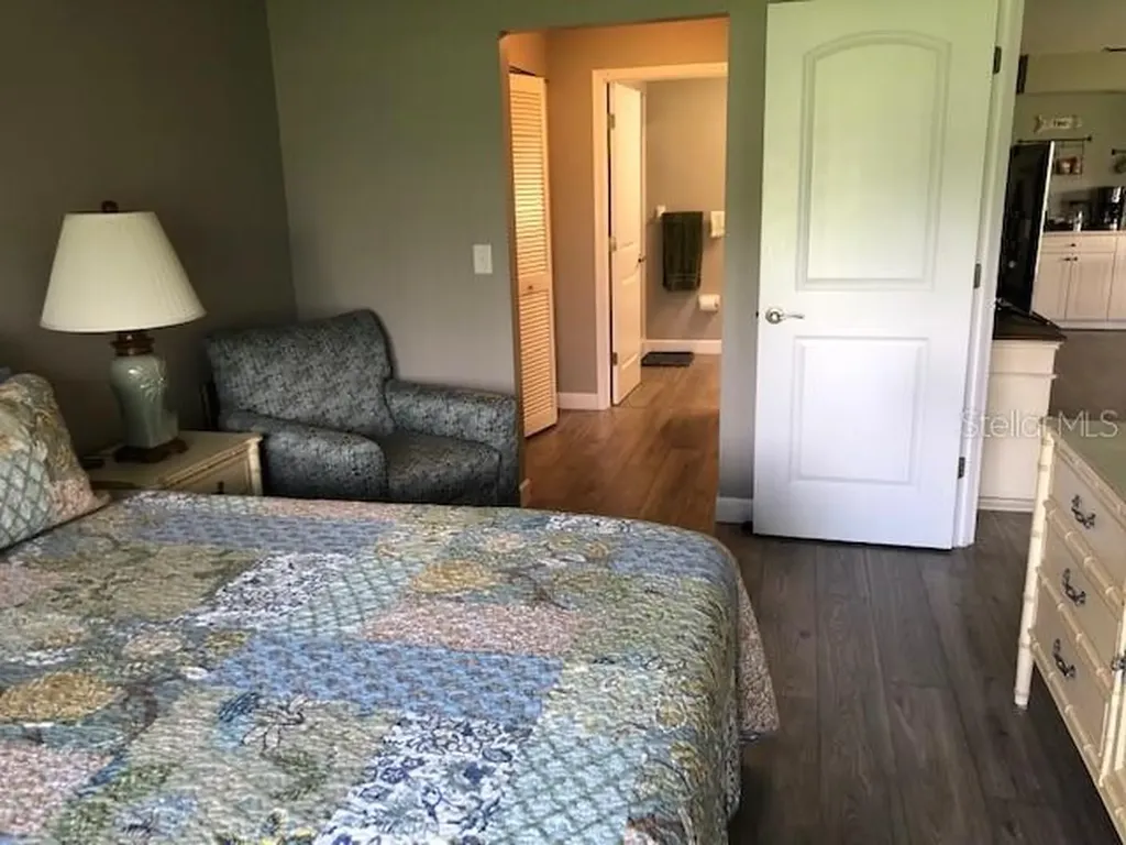 5767 Avista Drive Sarasota FL 34243