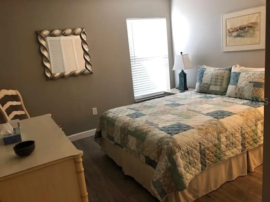 5767 Avista Drive Sarasota FL 34243