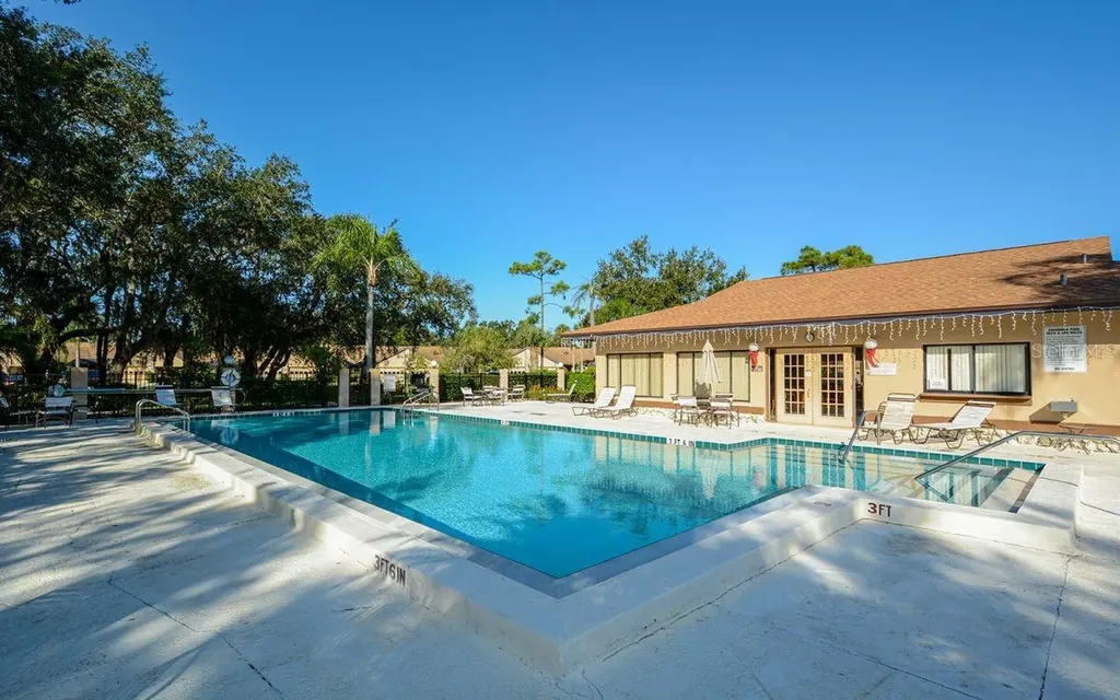 5767 Avista Drive Sarasota FL 34243