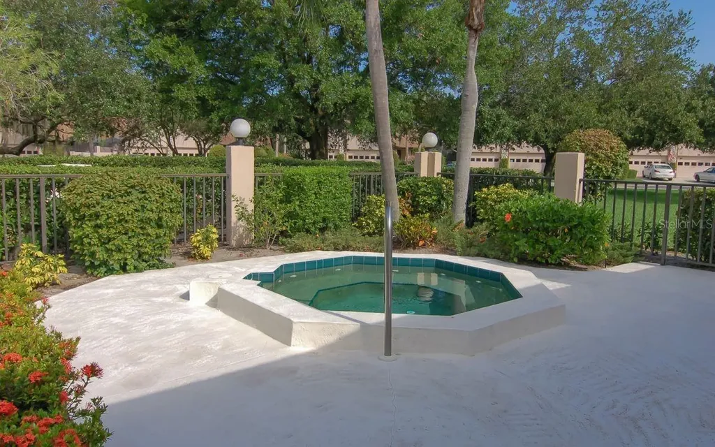 5767 Avista Drive Sarasota FL 34243