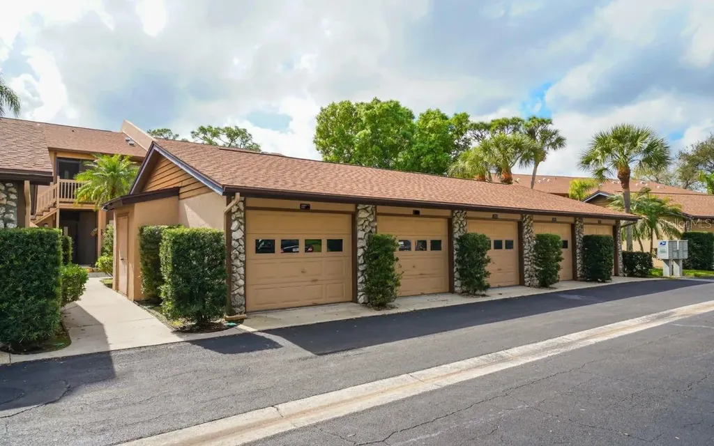 5767 Avista Drive Sarasota FL 34243
