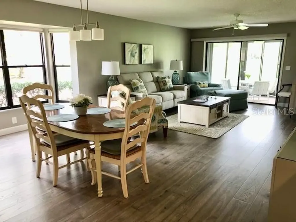 5767 Avista Drive Sarasota FL 34243