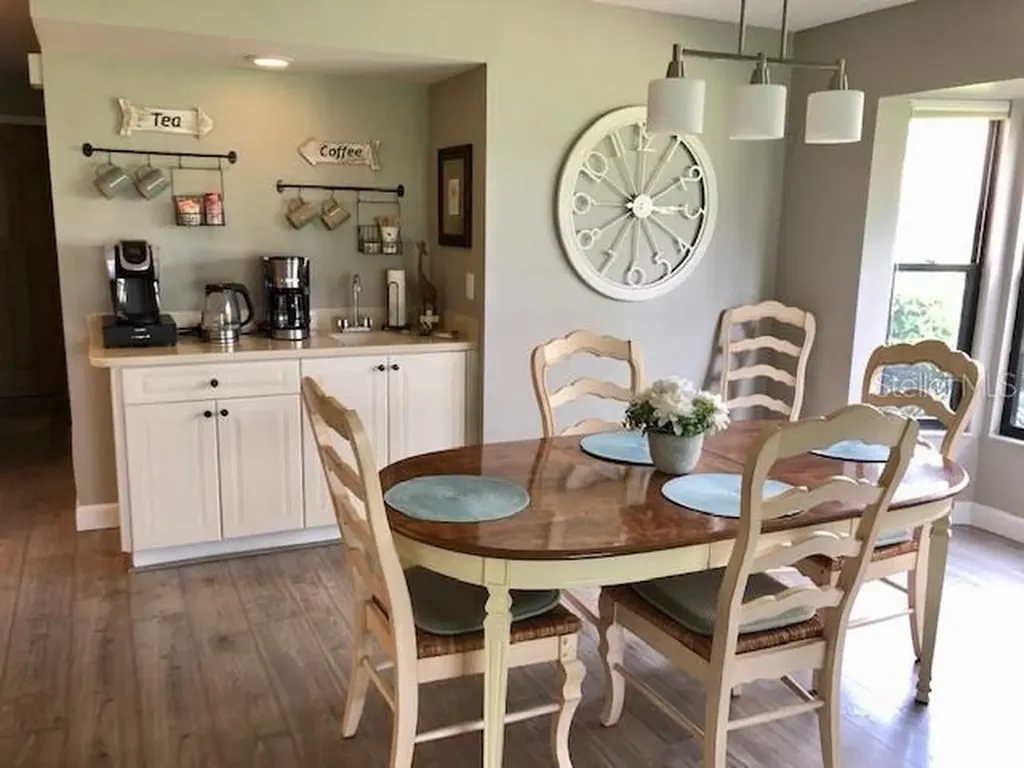 5767 Avista Drive Sarasota FL 34243