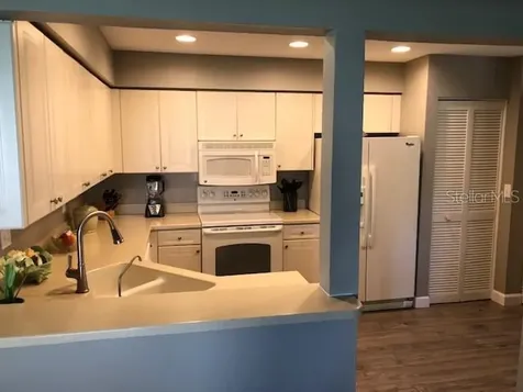 5767 Avista Drive Sarasota FL 34243