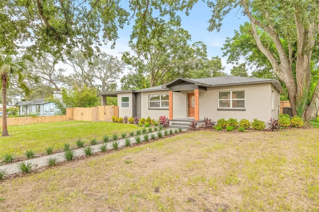 8719 N Temple Avenue Tampa FL 33617