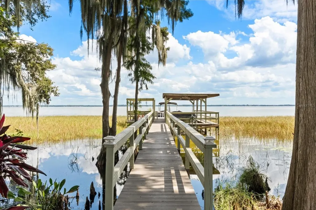 35215 Harbor Shores Road Leesburg FL 34788