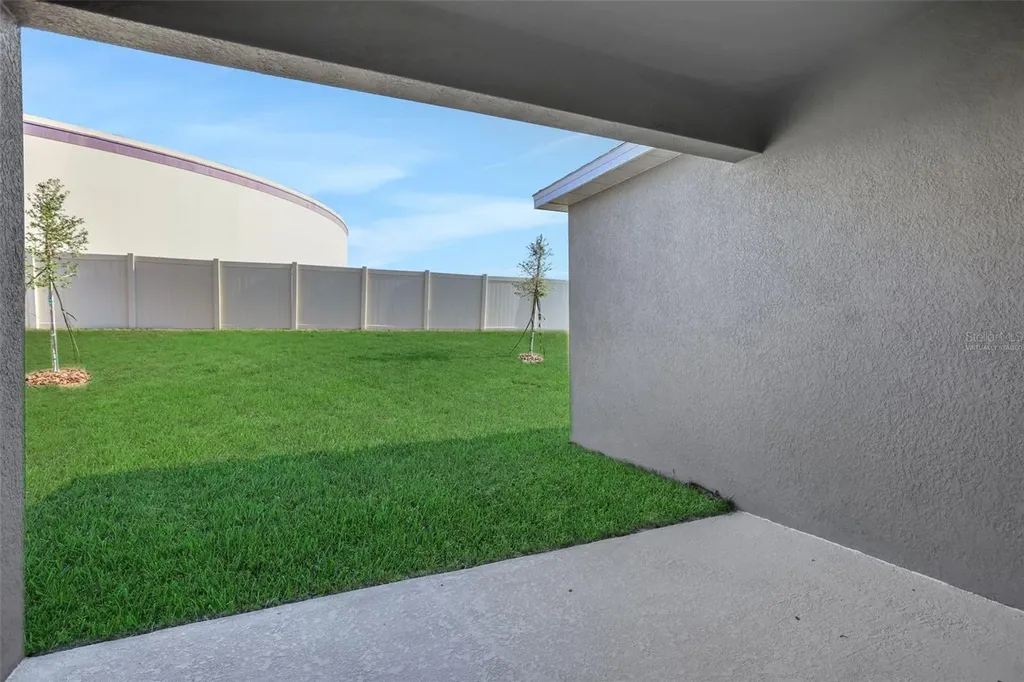 2866 Supermarine Road Tavares FL 32778