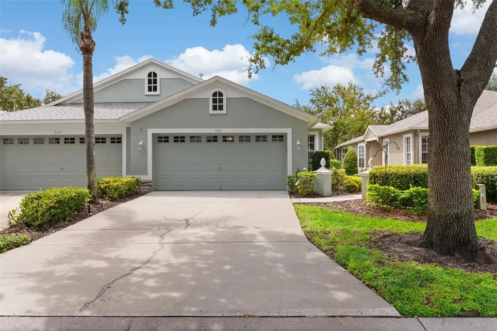 5711 Heronpark Place Lithia FL 33547