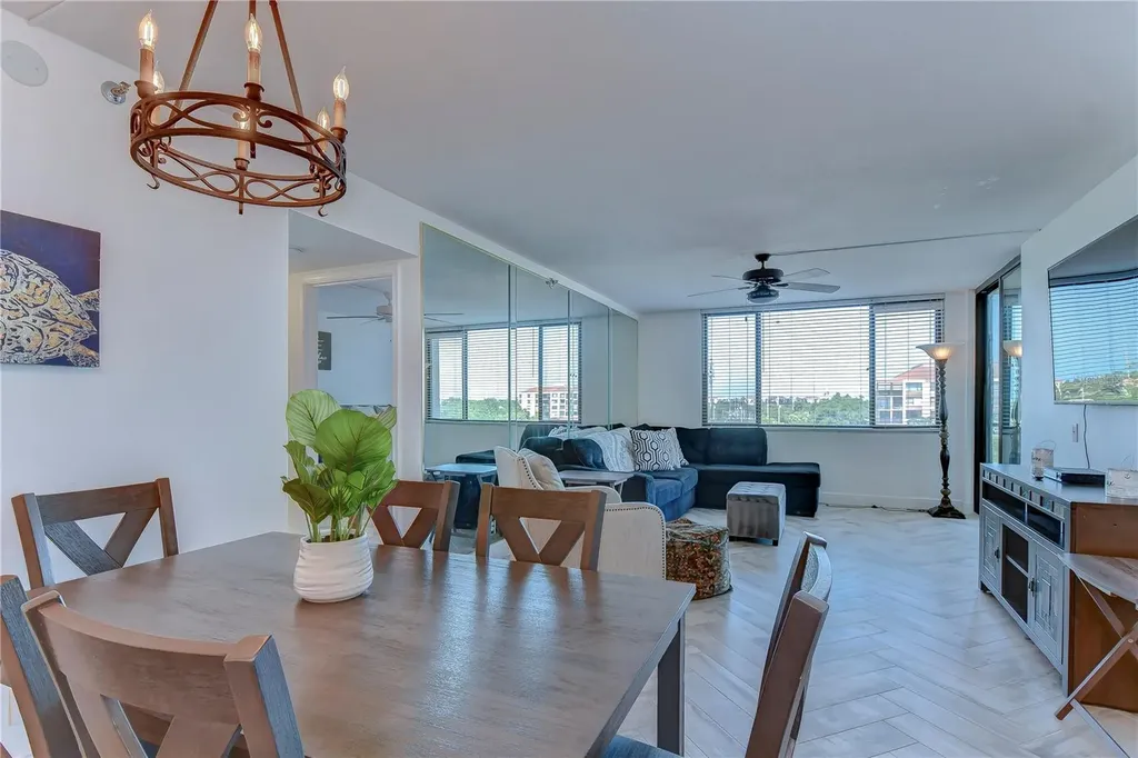6322 Palma Del Mar Boulevard S St Petersburg FL 33715