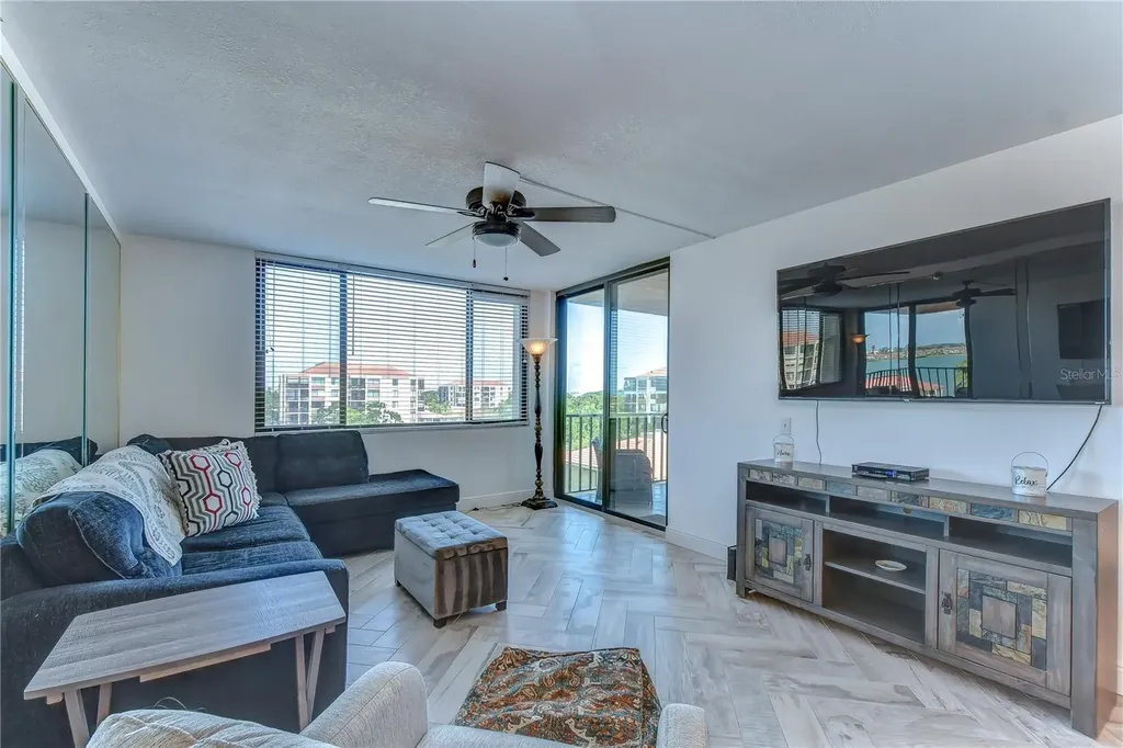 6322 Palma Del Mar Boulevard S St Petersburg FL 33715