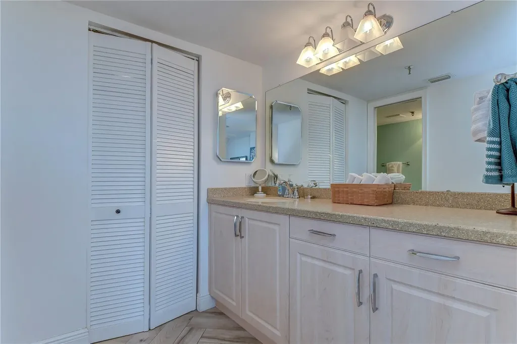6322 Palma Del Mar Boulevard S St Petersburg FL 33715