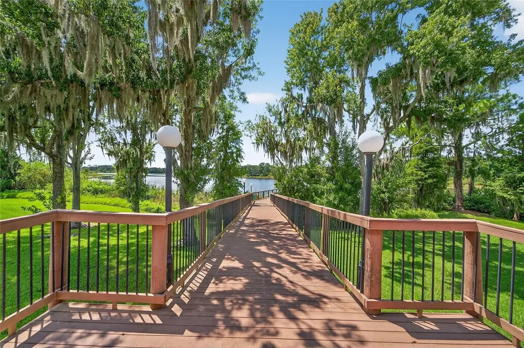453 Nolane Lane Polk City FL 33868