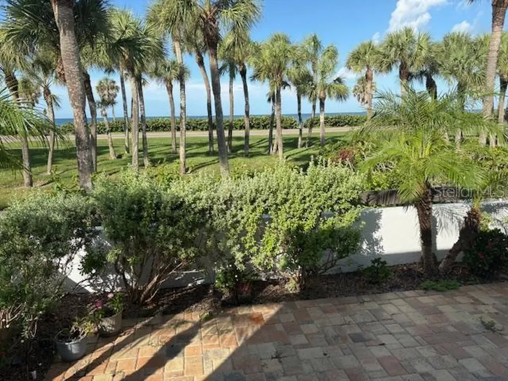 737 Bayport Way Longboat Key FL 34228