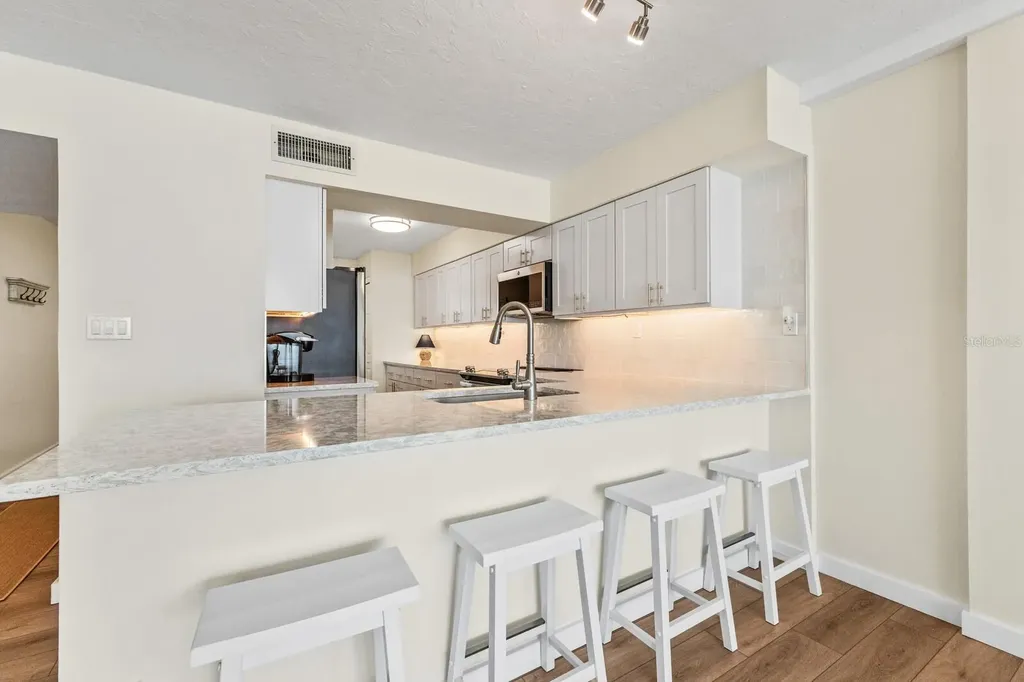 5300 Gulf Drive Holmes Beach FL 34217