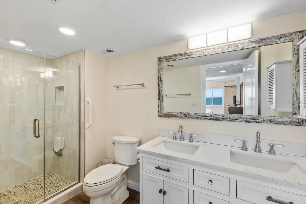 5300 Gulf Drive Holmes Beach FL 34217