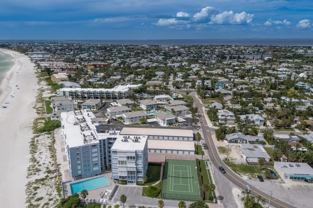 5300 Gulf Drive Holmes Beach FL 34217