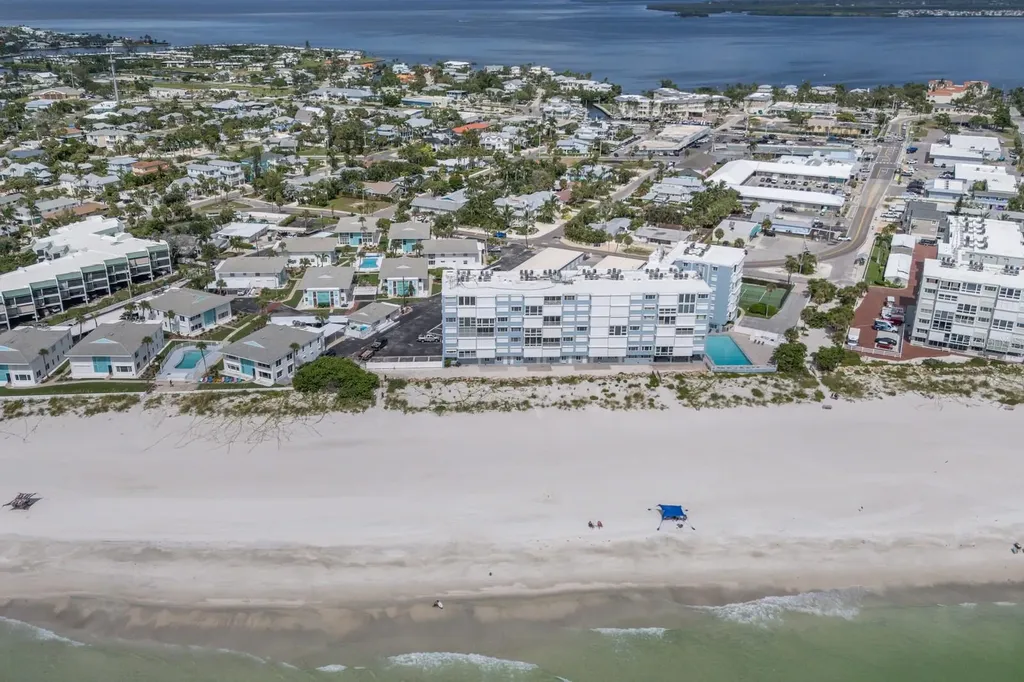 5300 Gulf Drive Holmes Beach FL 34217