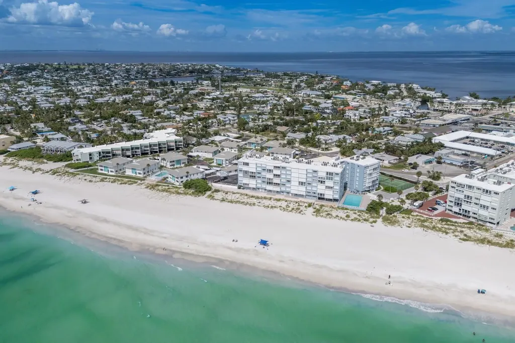 5300 Gulf Drive Holmes Beach FL 34217