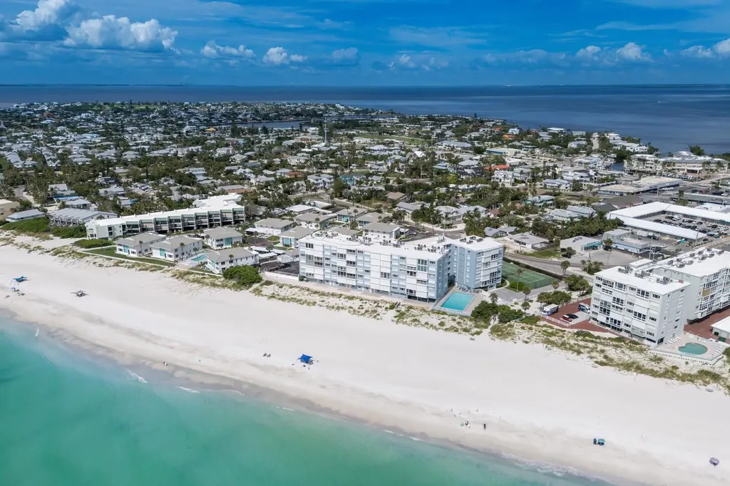 5300 Gulf Drive Holmes Beach FL 34217