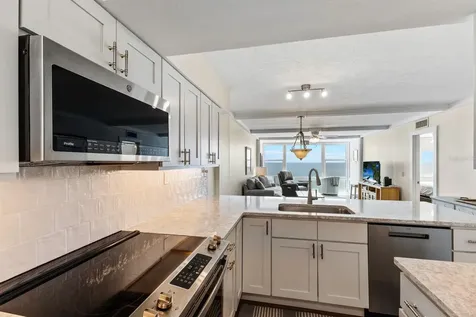 5300 Gulf Drive Holmes Beach FL 34217