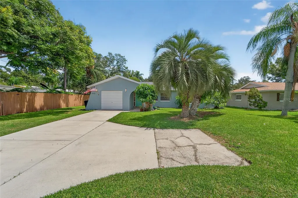 1949 N Highland Avenue Clearwater FL 33755
