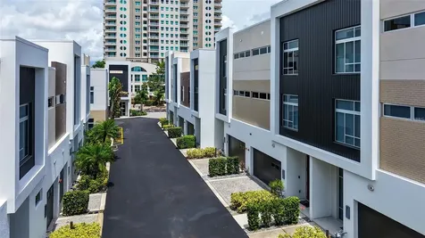 213 Cosmopolitan Court Sarasota FL 34236