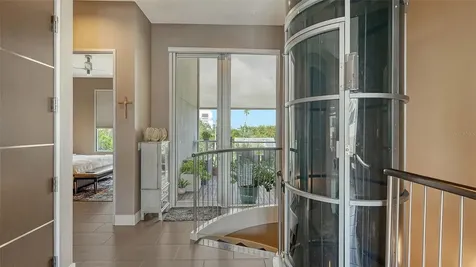 213 Cosmopolitan Court Sarasota FL 34236