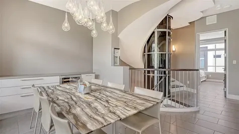 213 Cosmopolitan Court Sarasota FL 34236