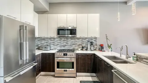 213 Cosmopolitan Court Sarasota FL 34236