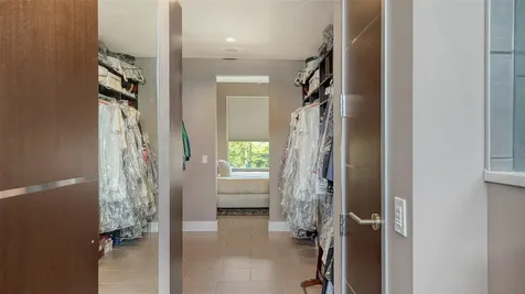 213 Cosmopolitan Court Sarasota FL 34236