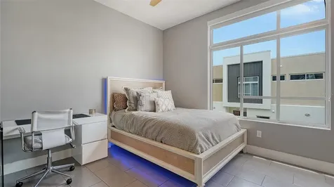 213 Cosmopolitan Court Sarasota FL 34236
