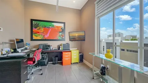 213 Cosmopolitan Court Sarasota FL 34236