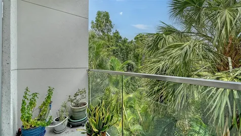 213 Cosmopolitan Court Sarasota FL 34236