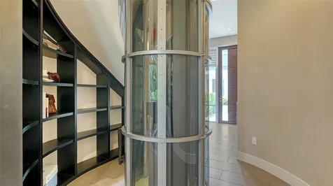 213 Cosmopolitan Court Sarasota FL 34236