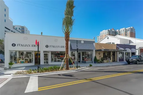 213 Cosmopolitan Court Sarasota FL 34236