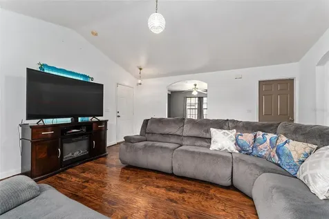 737 NE 18th Street Gainesville FL 32641