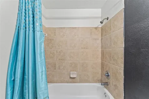 737 NE 18th Street Gainesville FL 32641