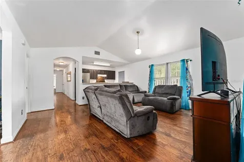 737 NE 18th Street Gainesville FL 32641