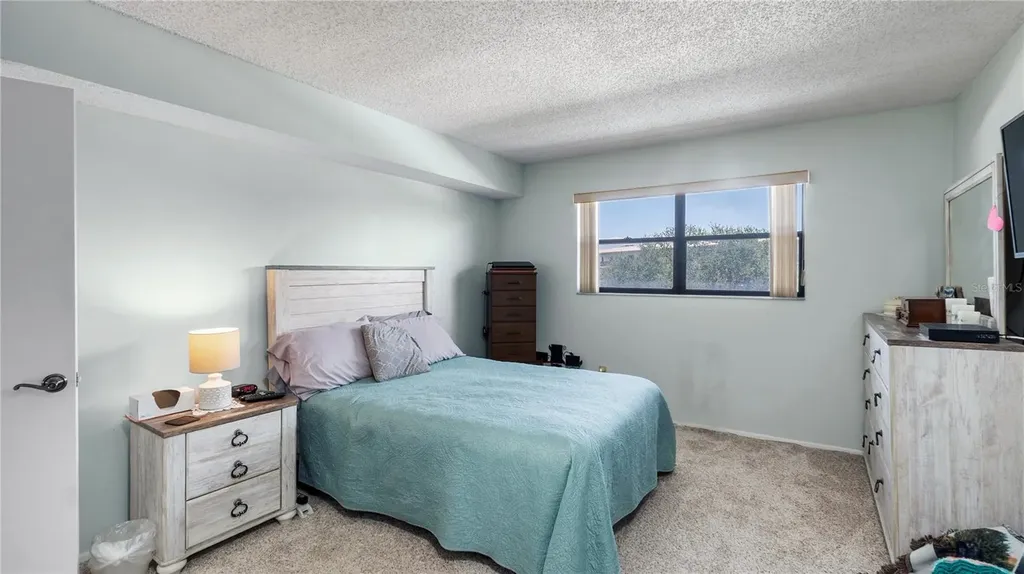 8198 Terrace Garden Drive N St Petersburg FL 33709