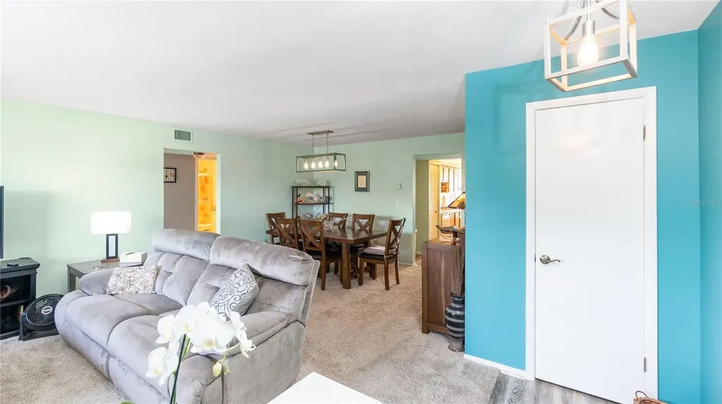8198 Terrace Garden Drive N St Petersburg FL 33709