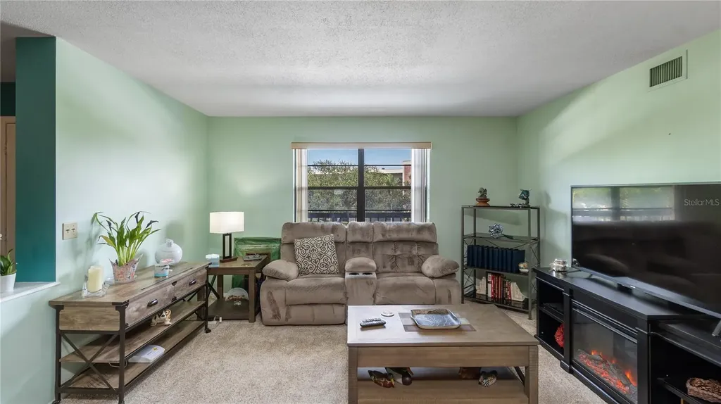 8198 Terrace Garden Drive N St Petersburg FL 33709