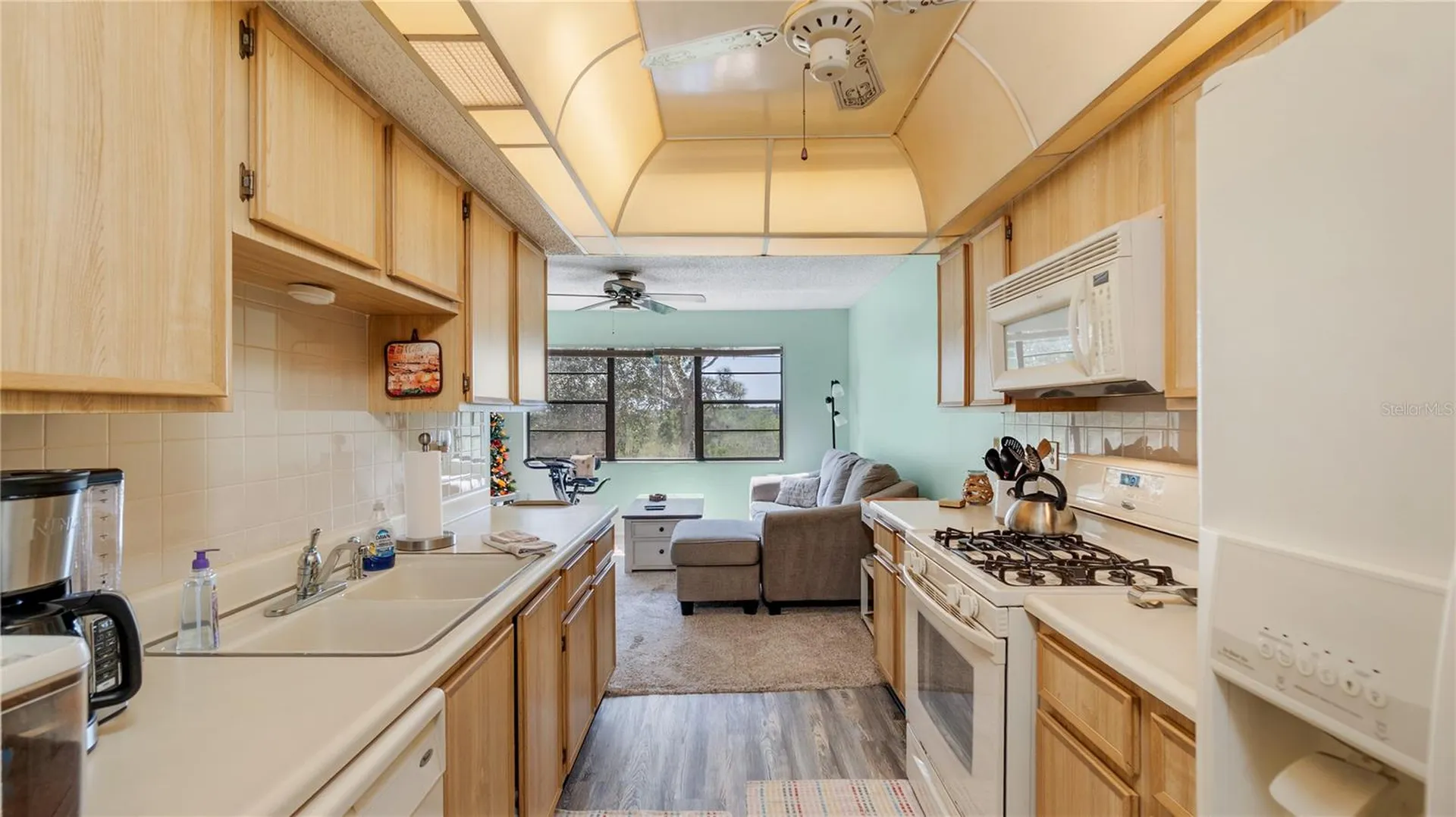 8198 Terrace Garden Drive N St Petersburg FL 33709