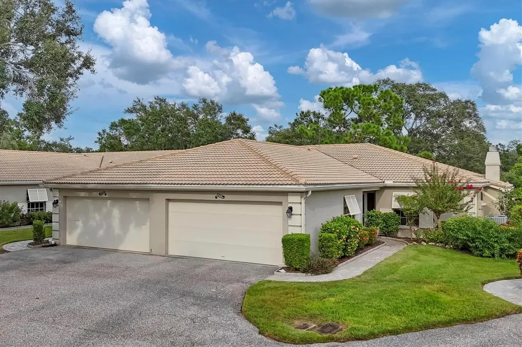 3244 Ringwood Meadow Sarasota FL 34235