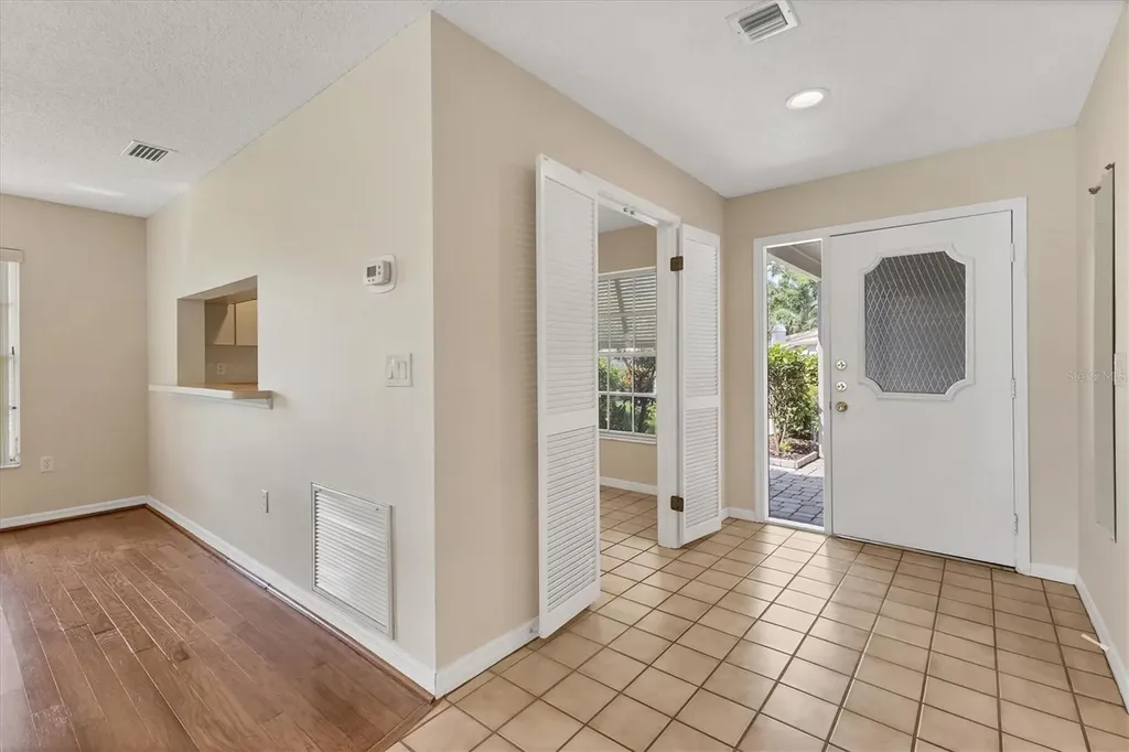 3244 Ringwood Meadow Sarasota FL 34235