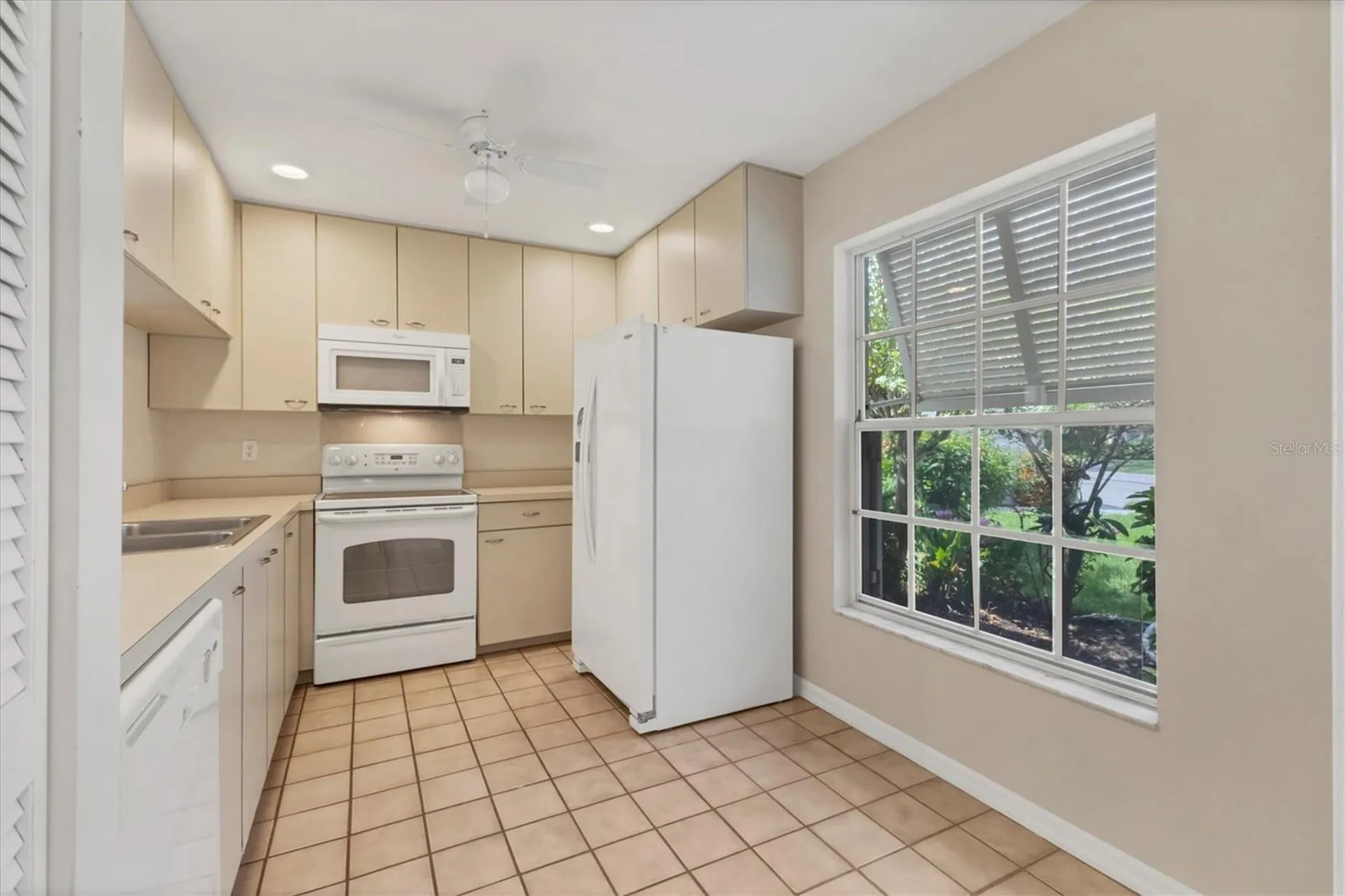 3244 Ringwood Meadow Sarasota FL 34235